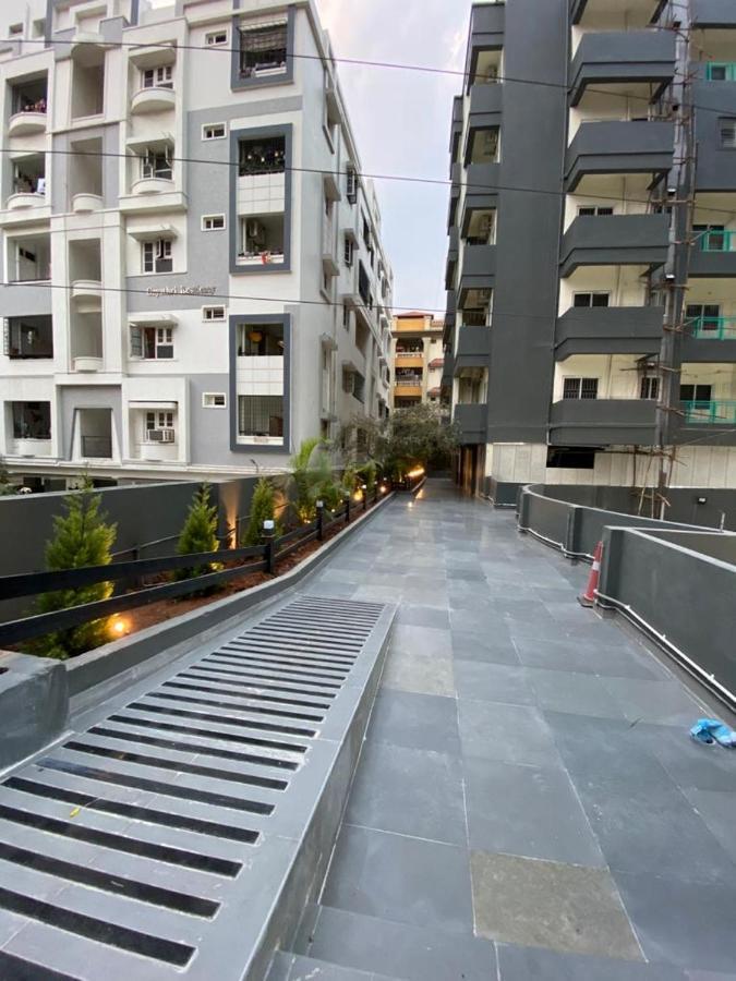 Hostel Rove By Boston Living Hyderabad Exterior foto
