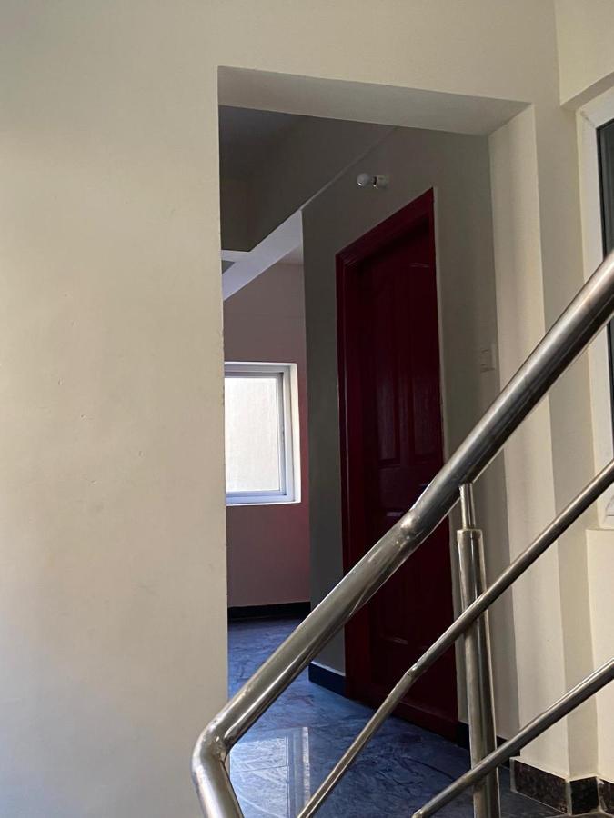 Hostel Rove By Boston Living Hyderabad Exterior foto